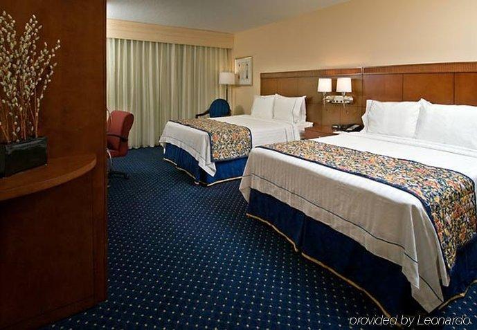 Courtyard By Marriott Birmingham Trussville Habitación foto